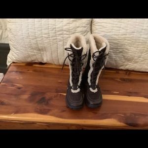 Ugg winter boots